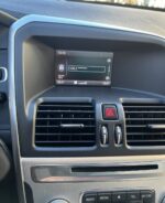 Bizzar Volvo XC60 2010-2017 8core Android12 4+64GB Navigation Multimedia Tablet 8.8" (Oem Style) - Image 2